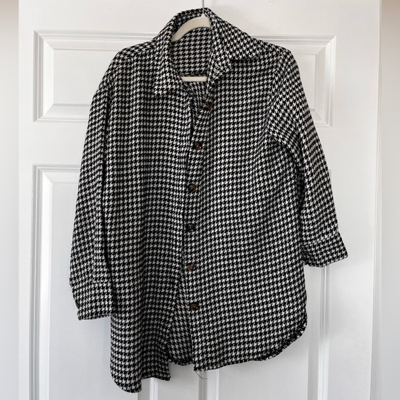 Oversized patterned button up - Picture 2 of 3